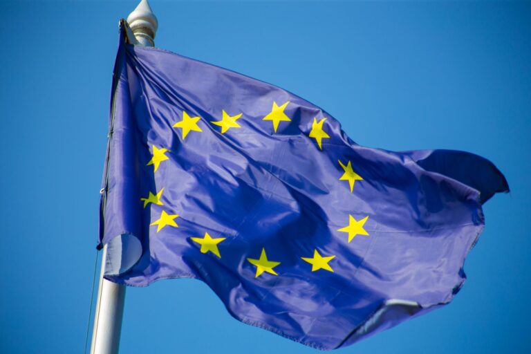 Zimbabwe, EU sign US$80m deals